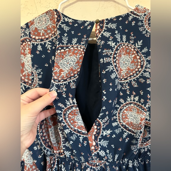 ❤️‍🔥2/$20❤️‍🔥 Patterned Dress Size Medium Forever 21 Dress - Picture 8 of 9